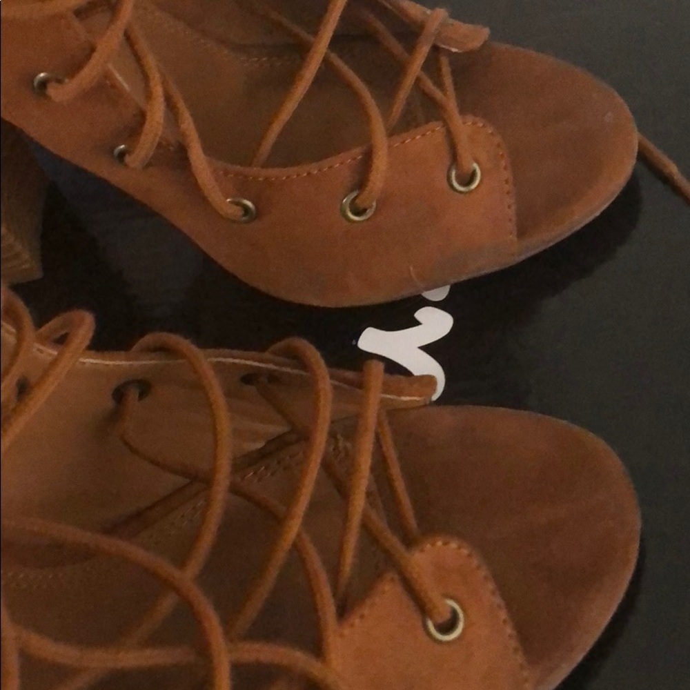 Lulus heels - Picture 3 of 5